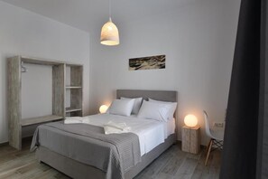 5 habitaciones, tabla de planchar con plancha, wifi y ropa de cama 
