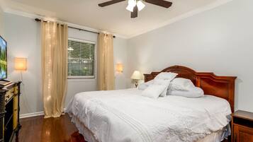 1 bedroom, iron/ironing board, WiFi, bed sheets