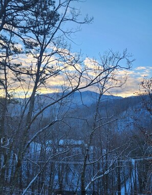 Miscellaneous - 2 Bdrm Condo, Amazing views. 5 minutes to Ski Lodge or Downtown Gatlinburg. (Gatlinburg)