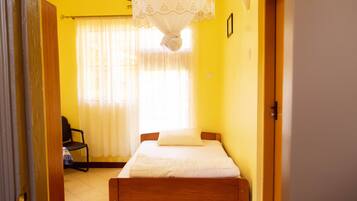 3 bedrooms, WiFi, bed sheets