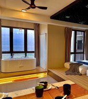 Comfort Studio, 2 Queen Beds, Bathtub, City View | Individually decorated, individually furnished, desk, blackout drapes