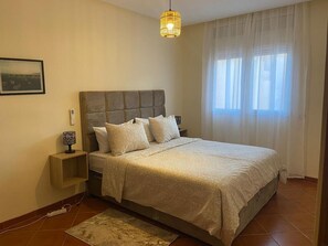 2 bedrooms, iron/ironing board, WiFi, bed sheets - Appartement Guéliz Proche Gare de Marrakech (Marrakech)