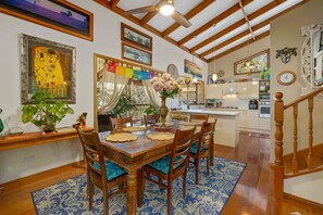 Dining - Sandalwood - Two-bedroom holiday house surrounded by peaceful bushland (Dunbogan)