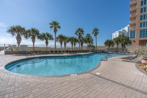Indoor pool - Beachfront Views|Indoor Pool|Tidewater|sleeps 6! (Orange Beach)