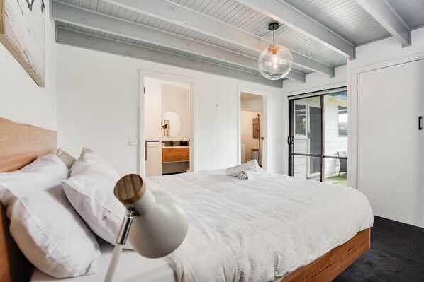 3 soverom, strykejern/-brett, wi-fi og sengetøy