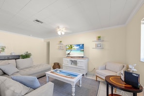 Smart TV - Cozy Beachside Escape with Spacious Backyard & Modern Furnishings (Fort Pierce)