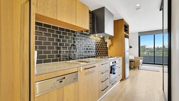 Fridge, microwave, oven, stovetop