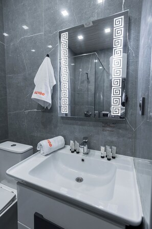 Hair dryer, towels - Studio/Self checkin/St.Sargis church (Yerevan)