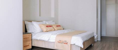 2 間睡房、書桌、熨斗/熨衫板、Wi-Fi