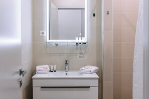 Hair dryer, bidet, towels - New 2BR/Panoramic center view/Selfcheckin (Yerevan)
