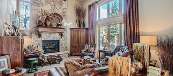 16 Riverbend 3 Bedroom Townhouse by RedAwning