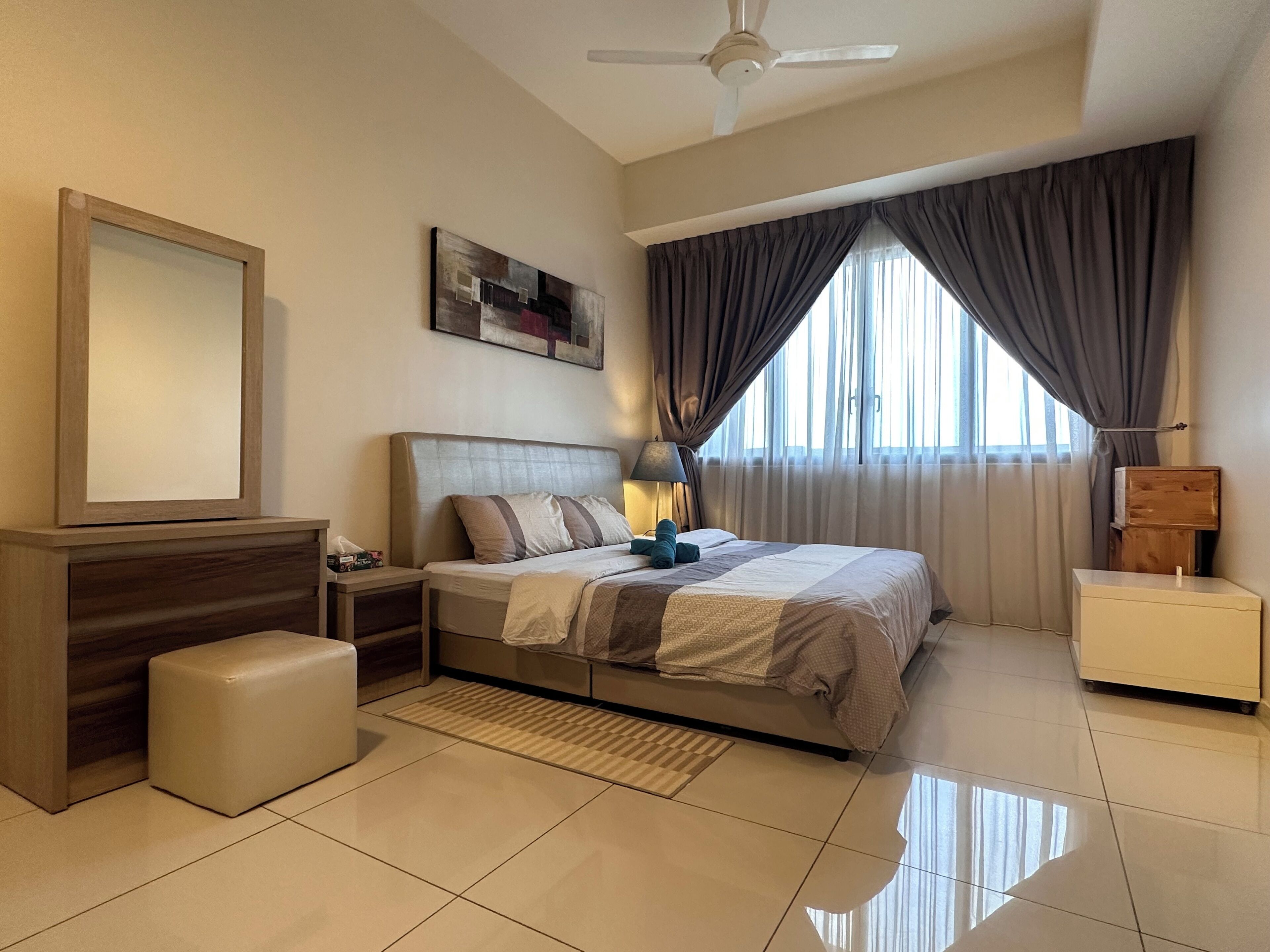 2 多间卧室、遮光窗帘、熨斗/熨衣板、免费 WiFi