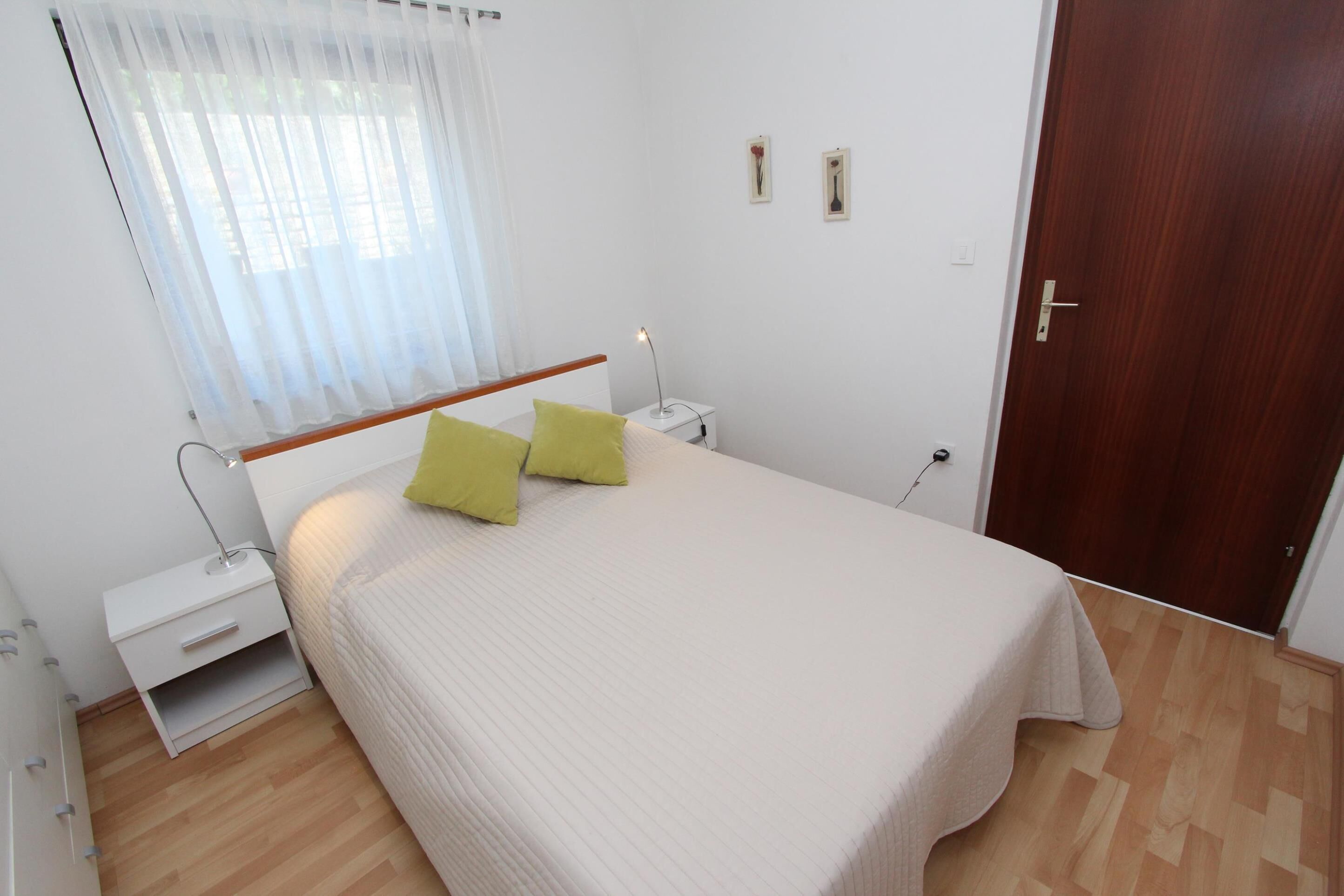 Appartement, 1 slaapkamer | 1 slaapkamer, een strijkplank/strijkijzer, gratis wifi, beddengoed