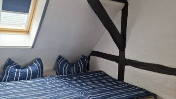 2 bedrooms, free WiFi, bed sheets