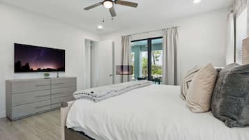 4 bedrooms, desk, iron/ironing board, WiFi