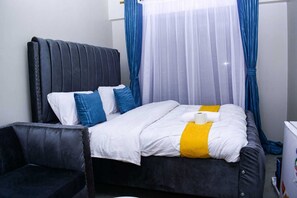 Deluxe Studio | Living area - Lux Suites Convertible Studios Embakasi (Nairobi)