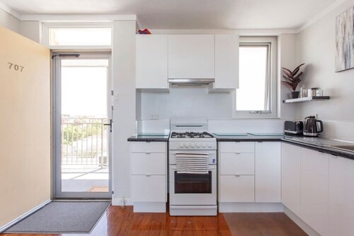 Freo Central Apartment with views