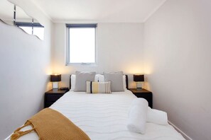 1 bedroom, iron/ironing board, WiFi, bed sheets - Freo Central Apartment with views (Fremantle)