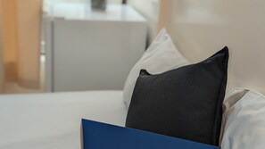 1 camera, una scrivania, accesso a Internet, lenzuola