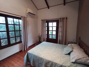 2 bedrooms, iron/ironing board