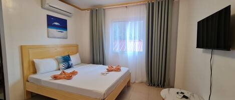 Individually furnished, free WiFi, bed sheets