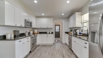 Rumah (2 Bedrooms) | Dapur pribadi | Tisu