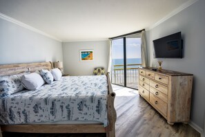 2 عدّة غرف نوم ومكواة/لوح كي وواي فاي مجانًا وملاءات أسرّة