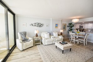 TV - Amazing Ocean Views from this 2 bedroom condo (Myrtle Beach)