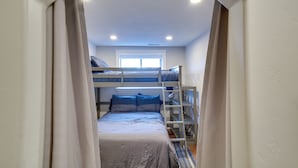 House (5 Bedrooms) | Bahagian dalam