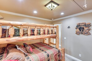 Rumah (4 Bedrooms) | Interior
