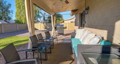 Pet-friendly Peoria Home Near State Farm Stadium!