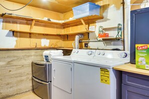 House (1 Bedroom) | Interior