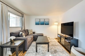 House (1 Bedroom) | Front of property