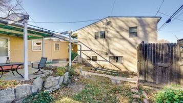 House (1 Bedroom) | Interior