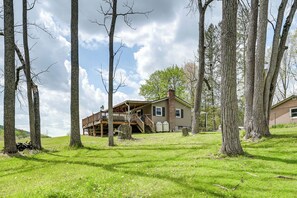 Interior - Cozy Huntingdon Escape: 19 Mi to Penn State Univ! (Huntingdon)