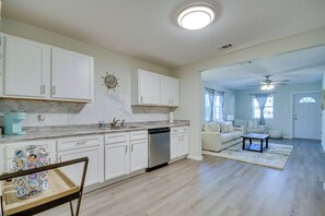 House (3 Bedrooms) | Interior - Gulfport Home w/ Fire Pit: Rv/trailer Parking (Gulfport)