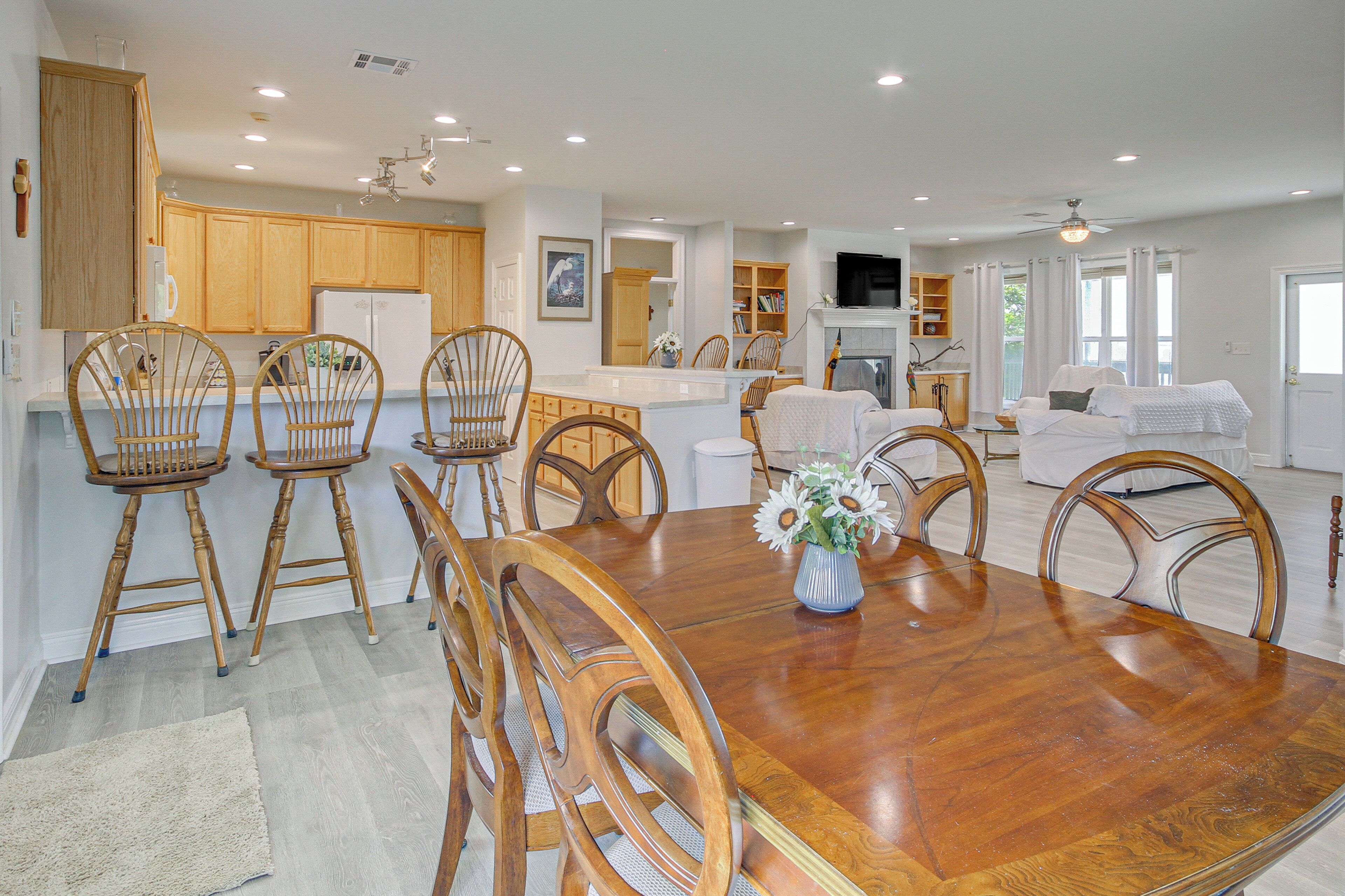 House (3 Bedrooms) | Interior