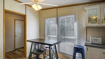 Nhà (3 Bedrooms) | Nội thất