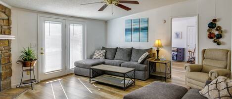 House (3 Bedrooms) | Front of property