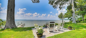 Waterfront Gloucester Cottage w/ Private Boat Dock