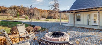 Peaceful Russell Springs Home w/ Fire Pit & Pond!