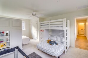 House (5 Bedrooms) | 5 bedrooms, laptop workspace, iron/ironing board, free cribs/infant beds