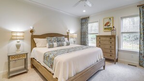 House (5 Bedrooms) | Interior