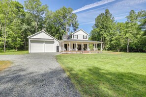 House (5 Bedrooms) | Interior