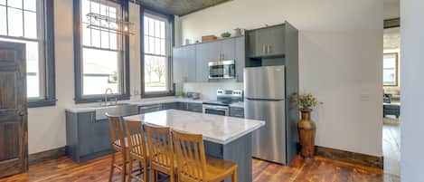 House (5 Bedrooms) | Front of property