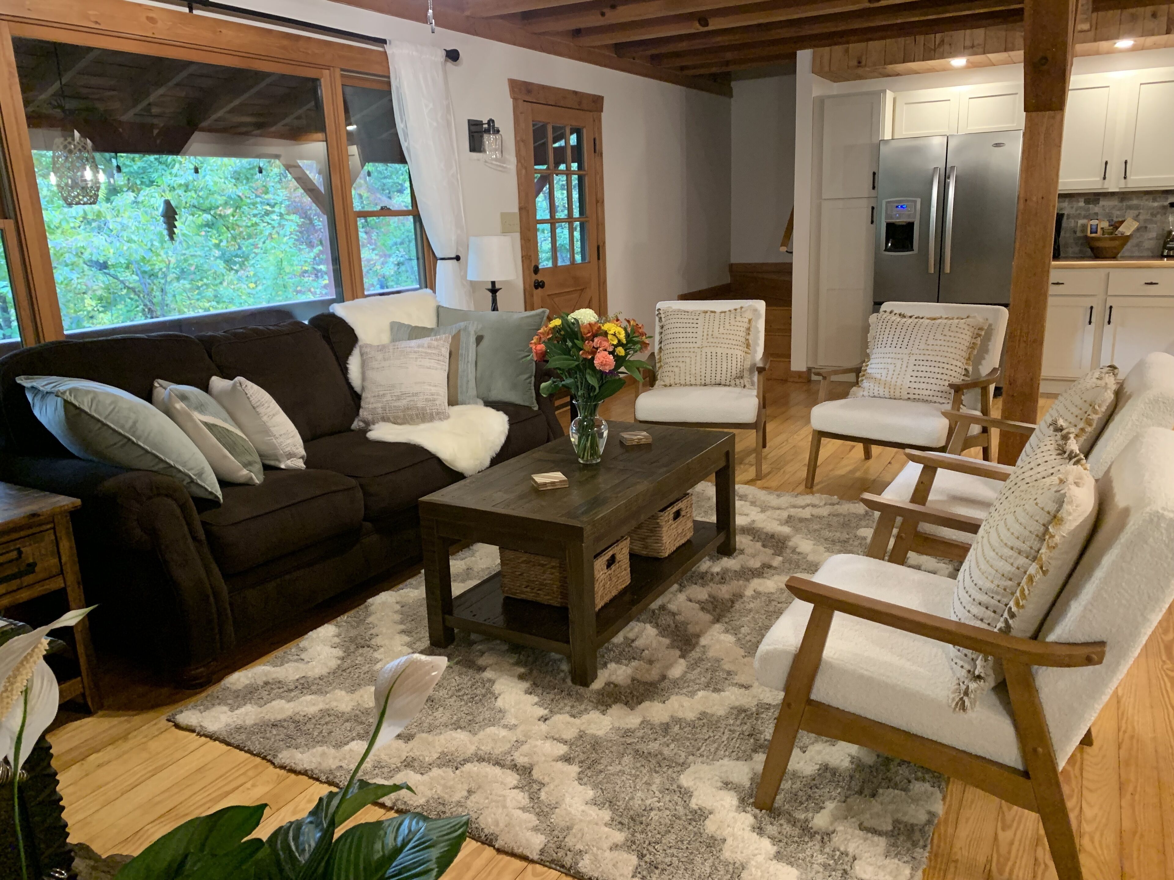 Red Stone Retreat10 Min to Asheville, Game Room, Firepit, Quiet and