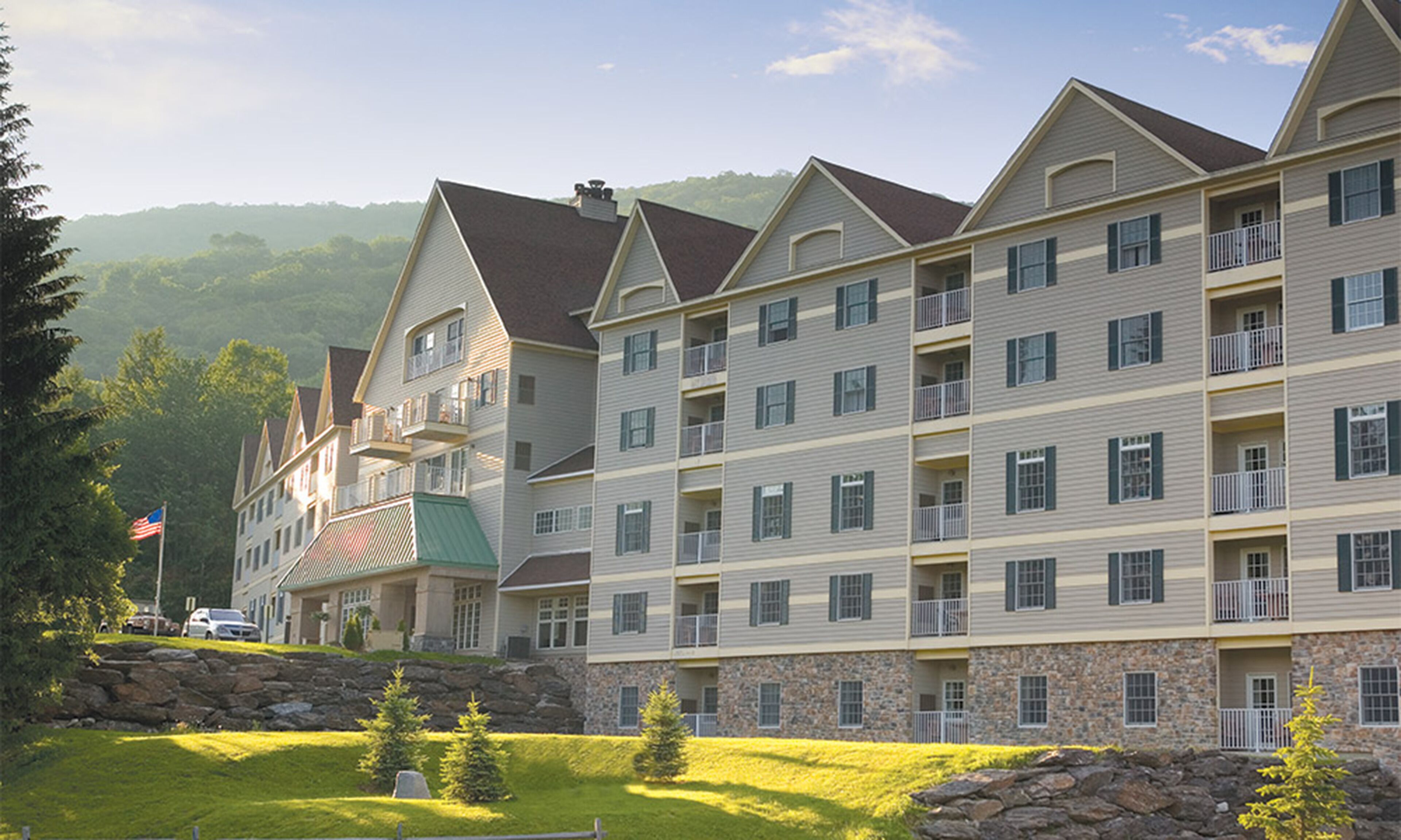 Bentley Brook - Hancock, MA - 2BD, Sleeps 8ppl