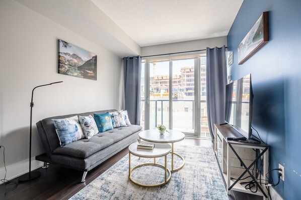 TV - GLOBALSTAY. Beautiful 1 Bd+Den  Condo In the Heart of Downtown (Toronto/Canada)