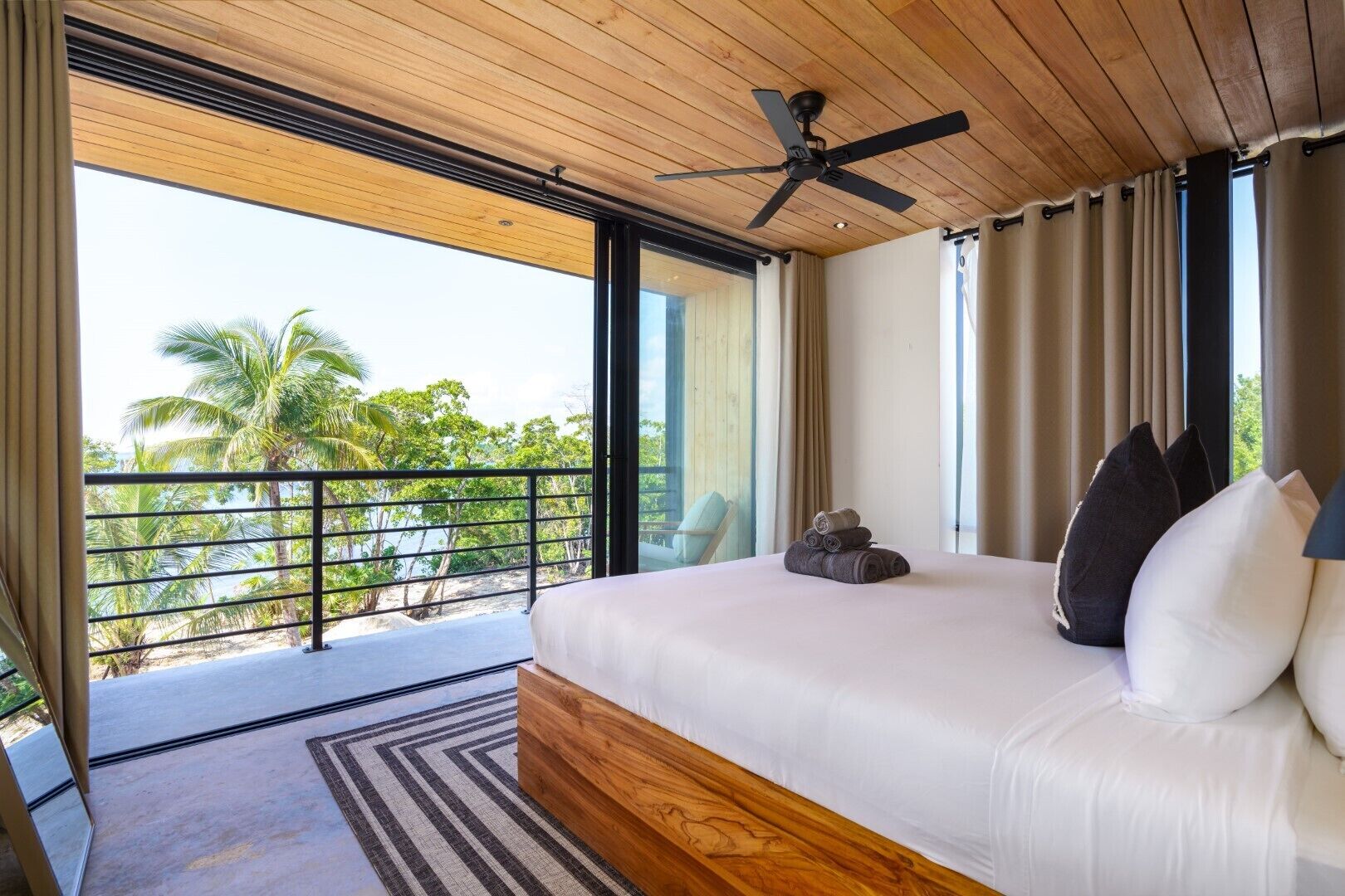 Villa | 5 bedrooms, free WiFi