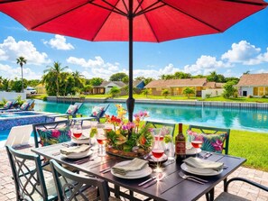 Outdoor dining